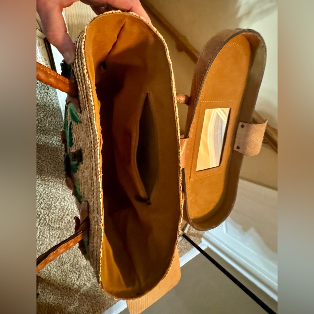 ✨ Patricia Nash Straw Wicker Tote – Preloved & Unique ✨ - Picture 12 of 14